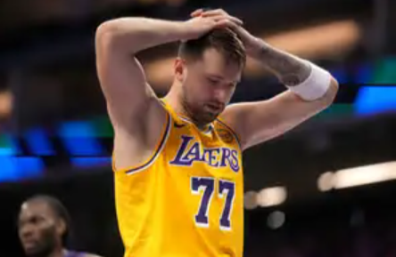 开云APP-湖人输骑士：卢卡防守该背多少锅？